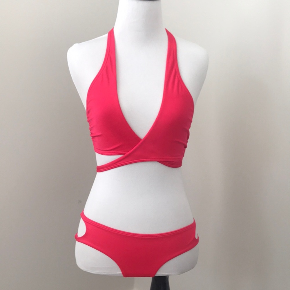 Victoria’s Secret bikini